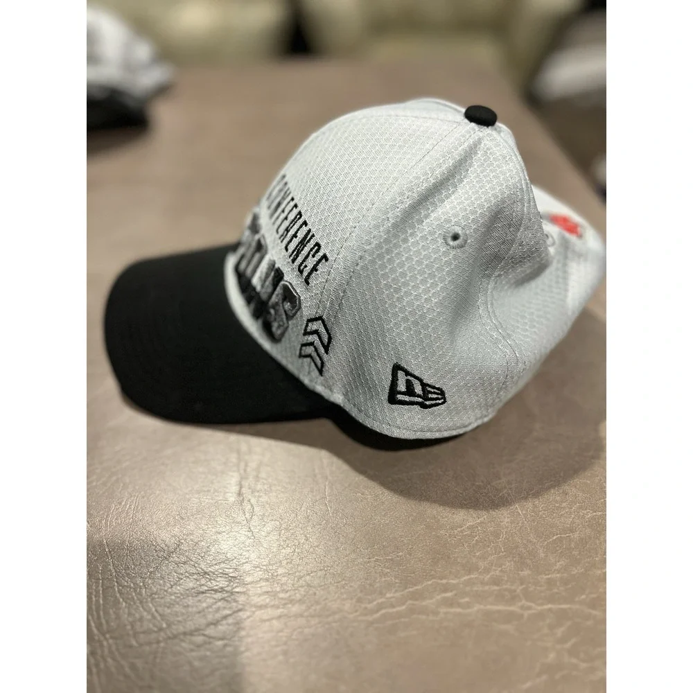 New Era Snap Back Philadelphia Eagles Conference‎ Champion Hat Black And Gray